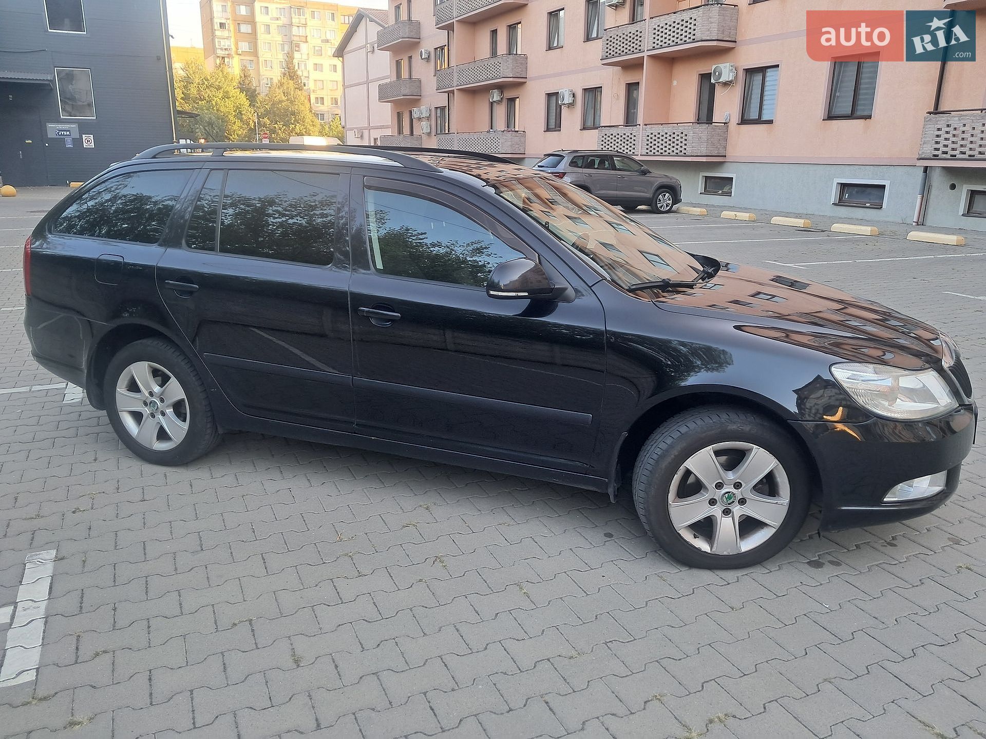 Skoda Octavia 2011 VIN TMBHT21Z2C2106090 фото оголошення 3 з 27