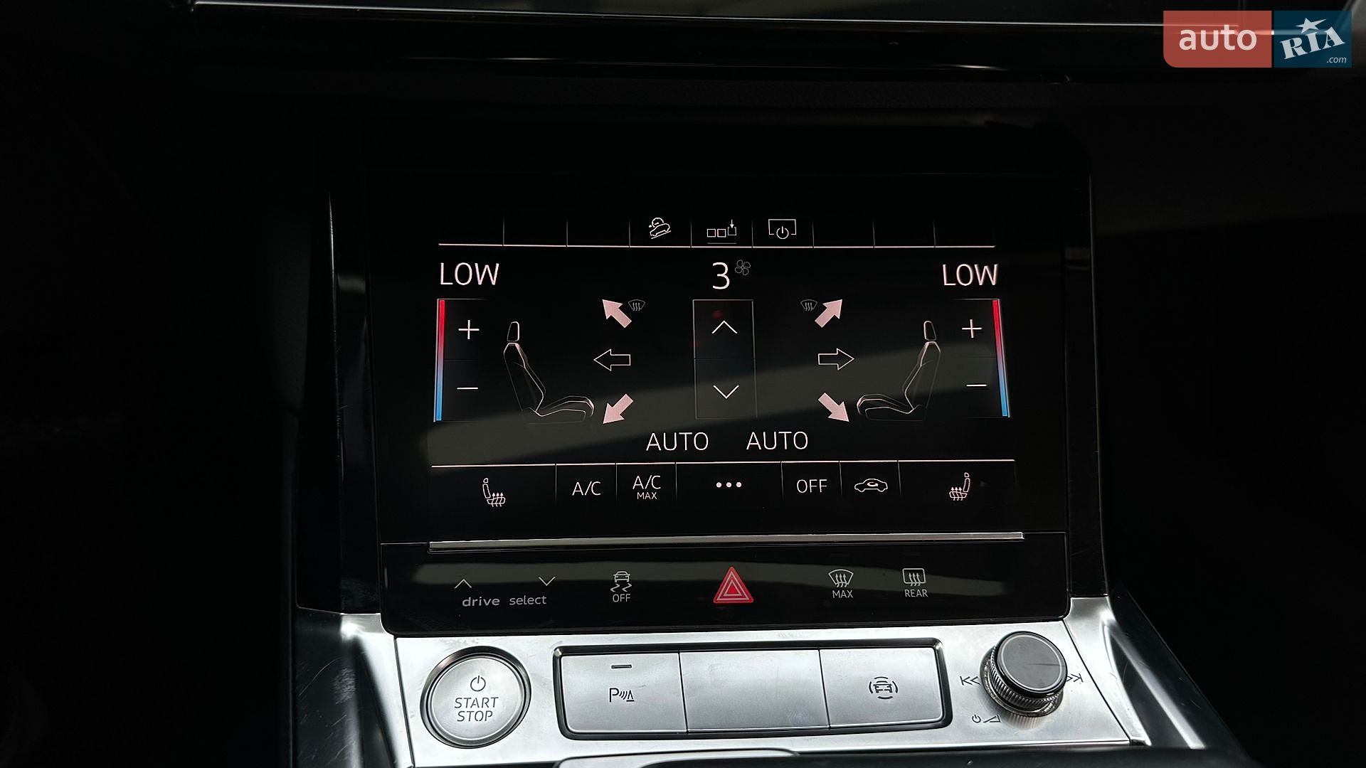 Audi e-tron 2019 VIN WAUZZZGE2LB015236 фото оголошення 32 з 40