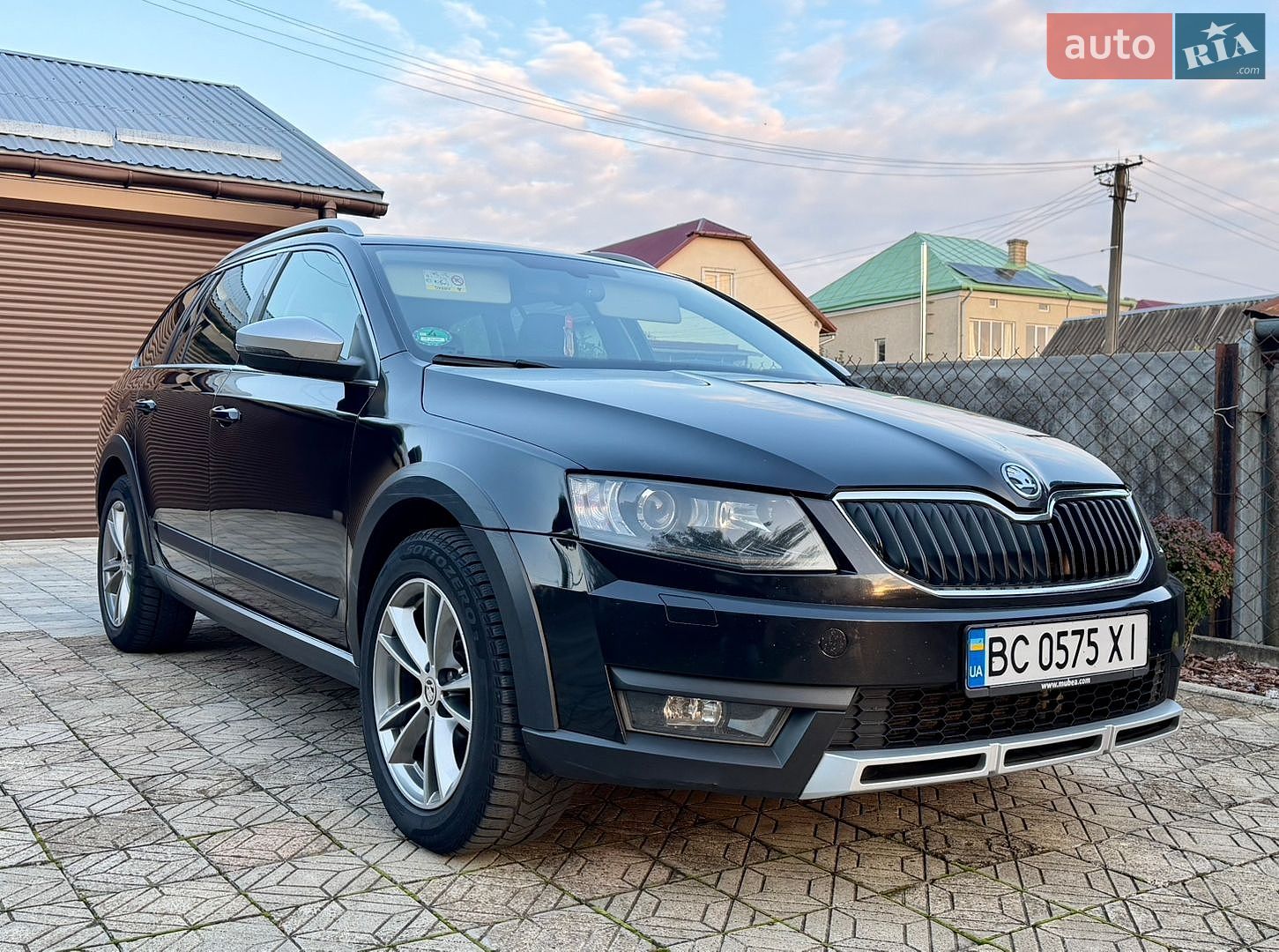 Skoda Octavia Scout 2016 VIN TMBLK6NE9G0145045 фото оголошення 8 з 32