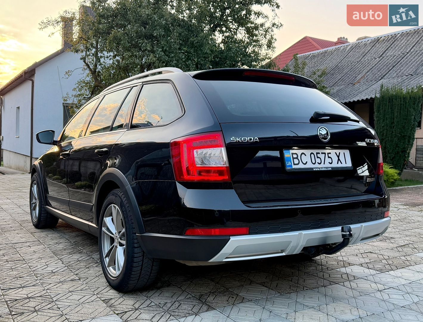 Skoda Octavia Scout 2016 VIN TMBLK6NE9G0145045 фото оголошення 10 з 32