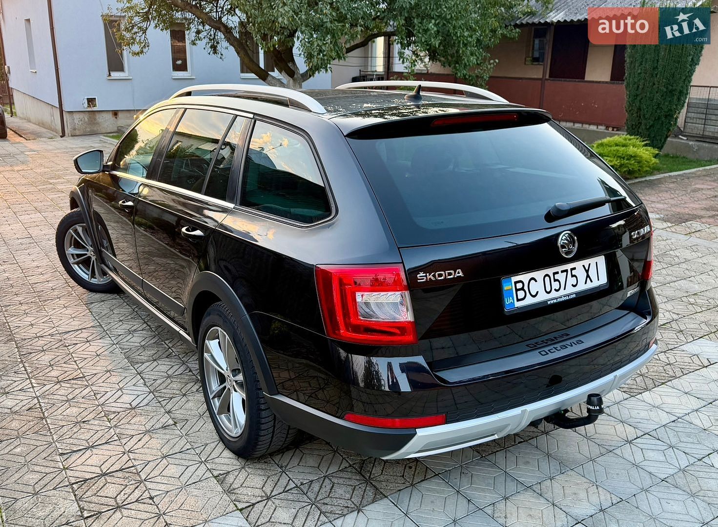 Skoda Octavia Scout 2016 VIN TMBLK6NE9G0145045 фото оголошення 19 з 32