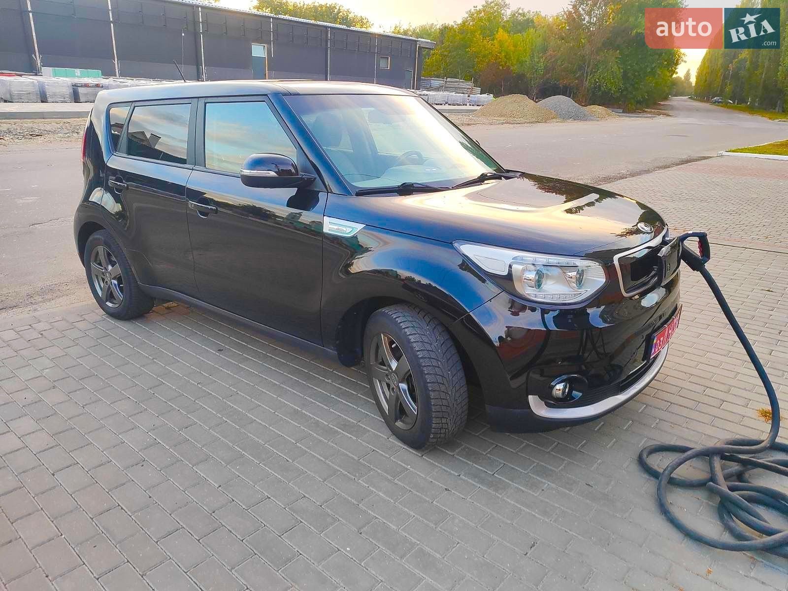 Kia Soul EV 2018 VIN KNAJX81EFJ7031776 фото оголошення 5 з 13