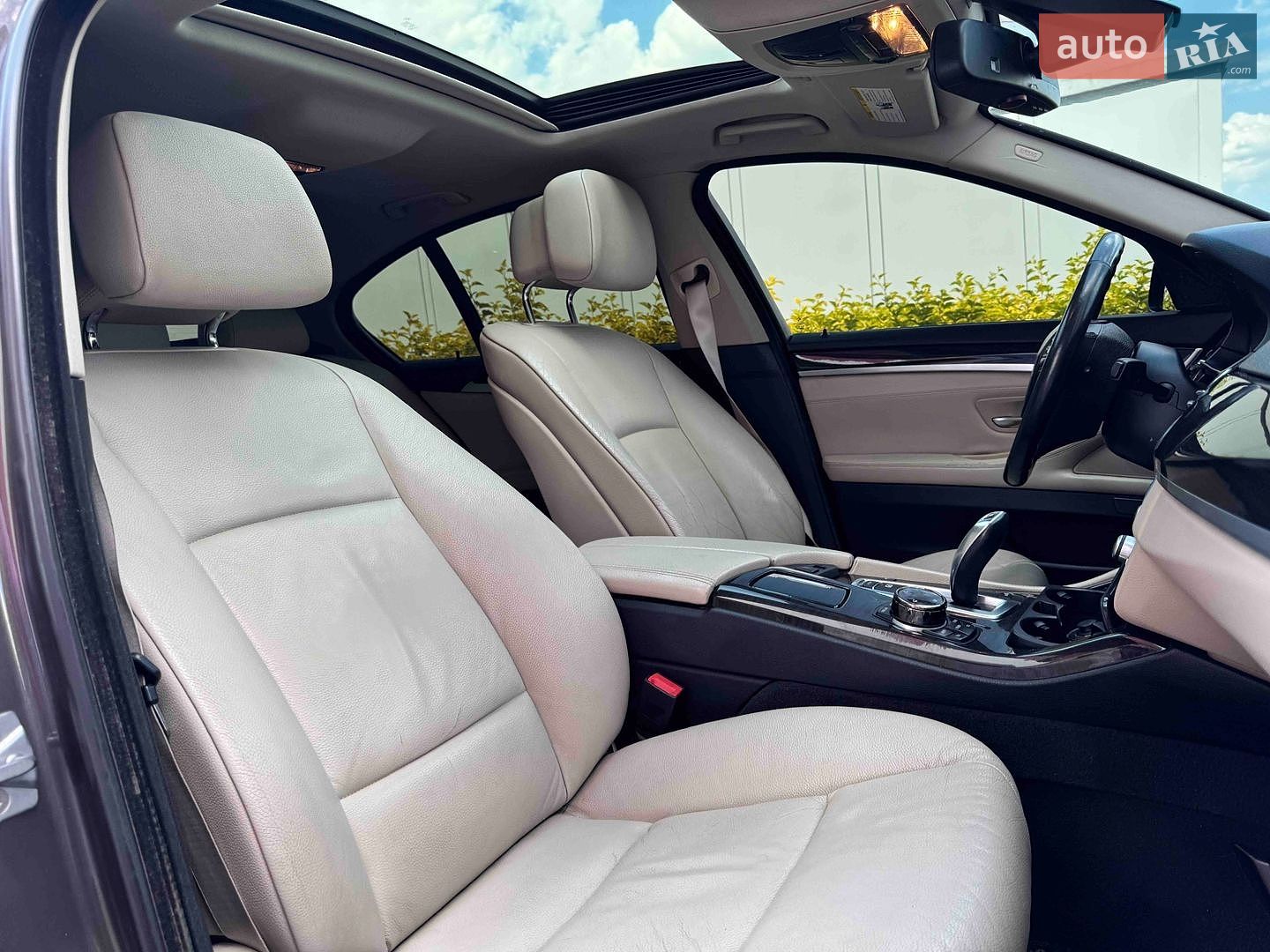 BMW 5 Series 2011 VIN WBAFU7C58BC872598 фото оголошення 9 з 21