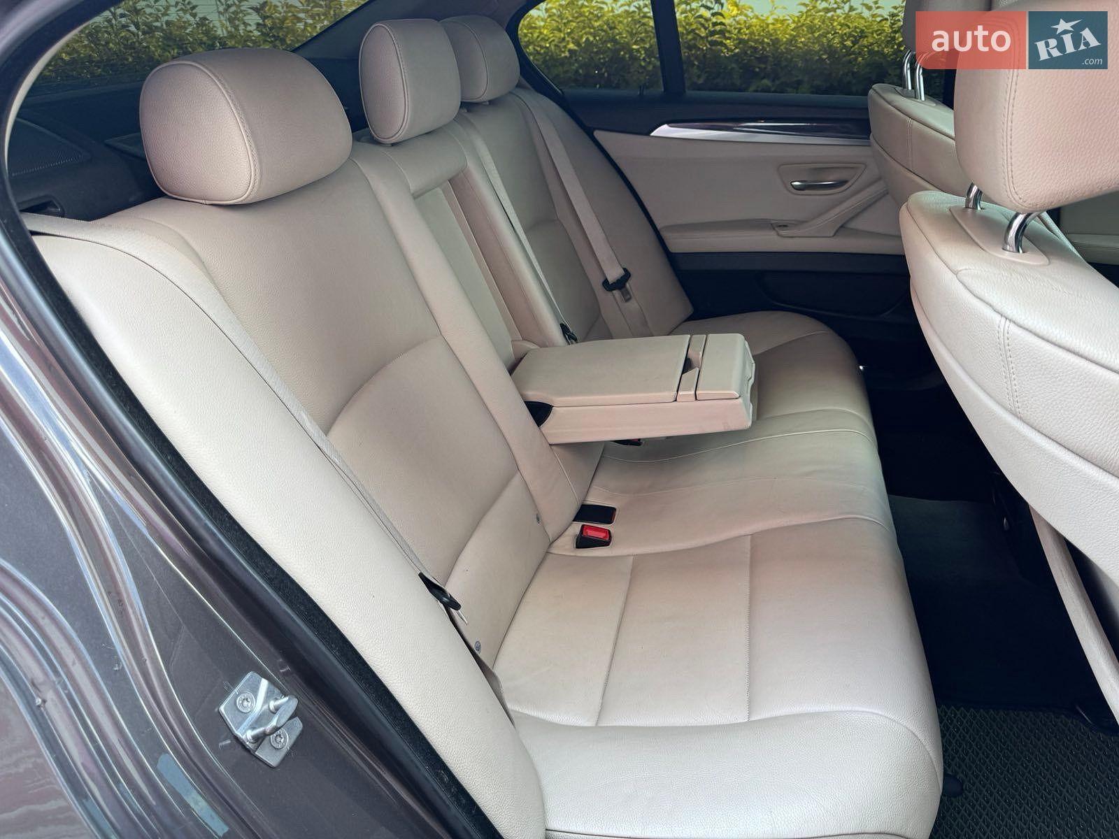 BMW 5 Series 2011 VIN WBAFU7C58BC872598 фото оголошення 13 з 21