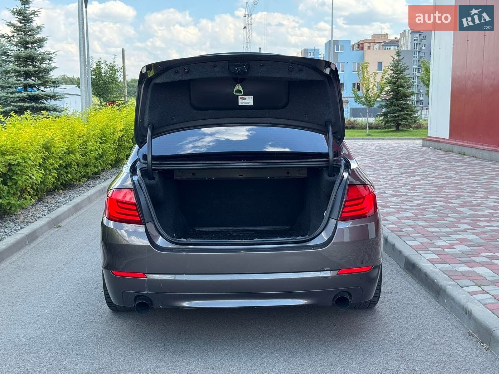 BMW 5 Series 2011 VIN WBAFU7C58BC872598 фото оголошення 15 з 21