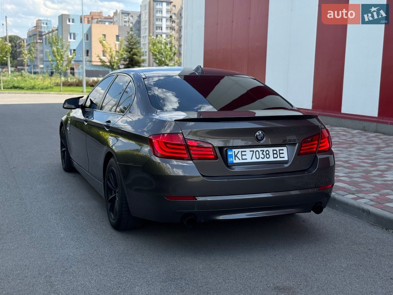 BMW 5 Series 2011 VIN WBAFU7C58BC872598 фото оголошення 17 з 21