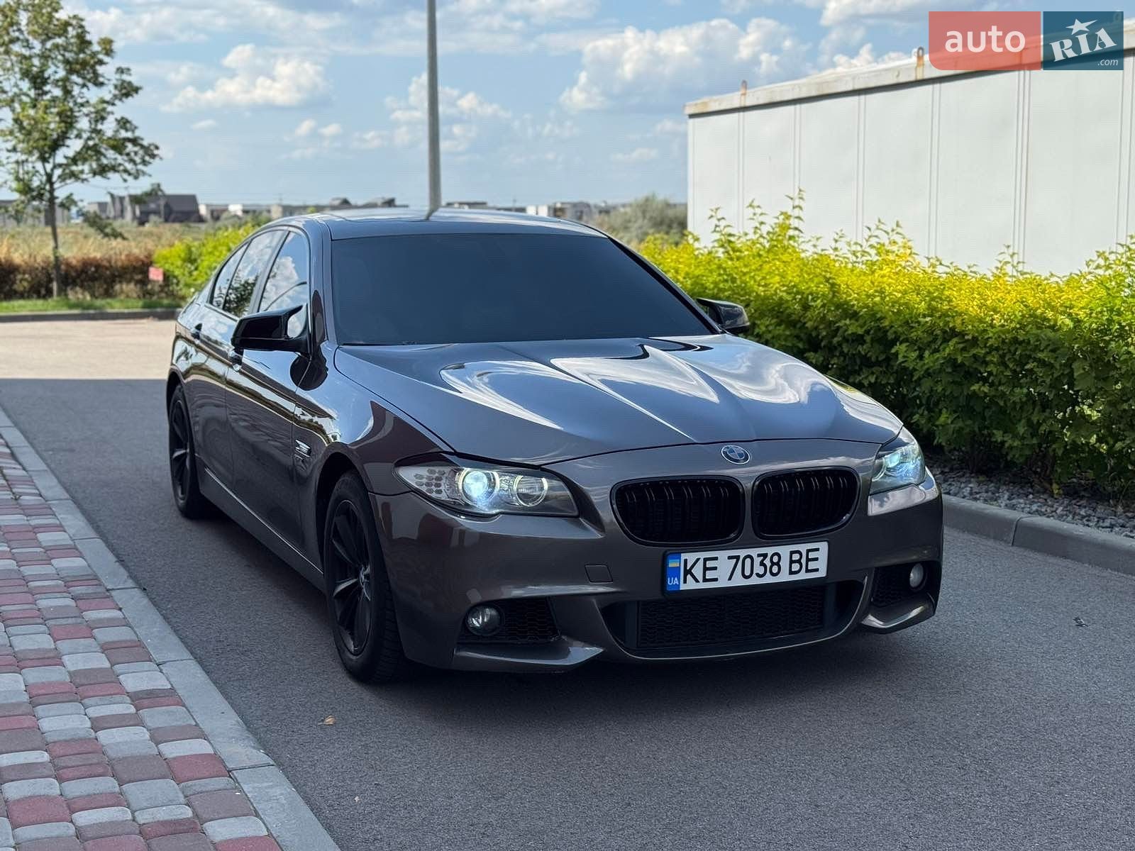 BMW 5 Series 2011 VIN WBAFU7C58BC872598 фото оголошення 19 з 21