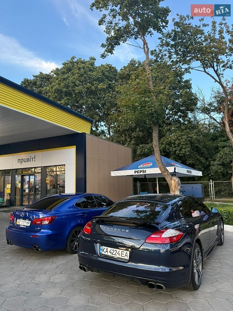 Porsche Panamera 2011 VIN WP0ZZZ97ZBL080731 фото оголошення 9 з 19