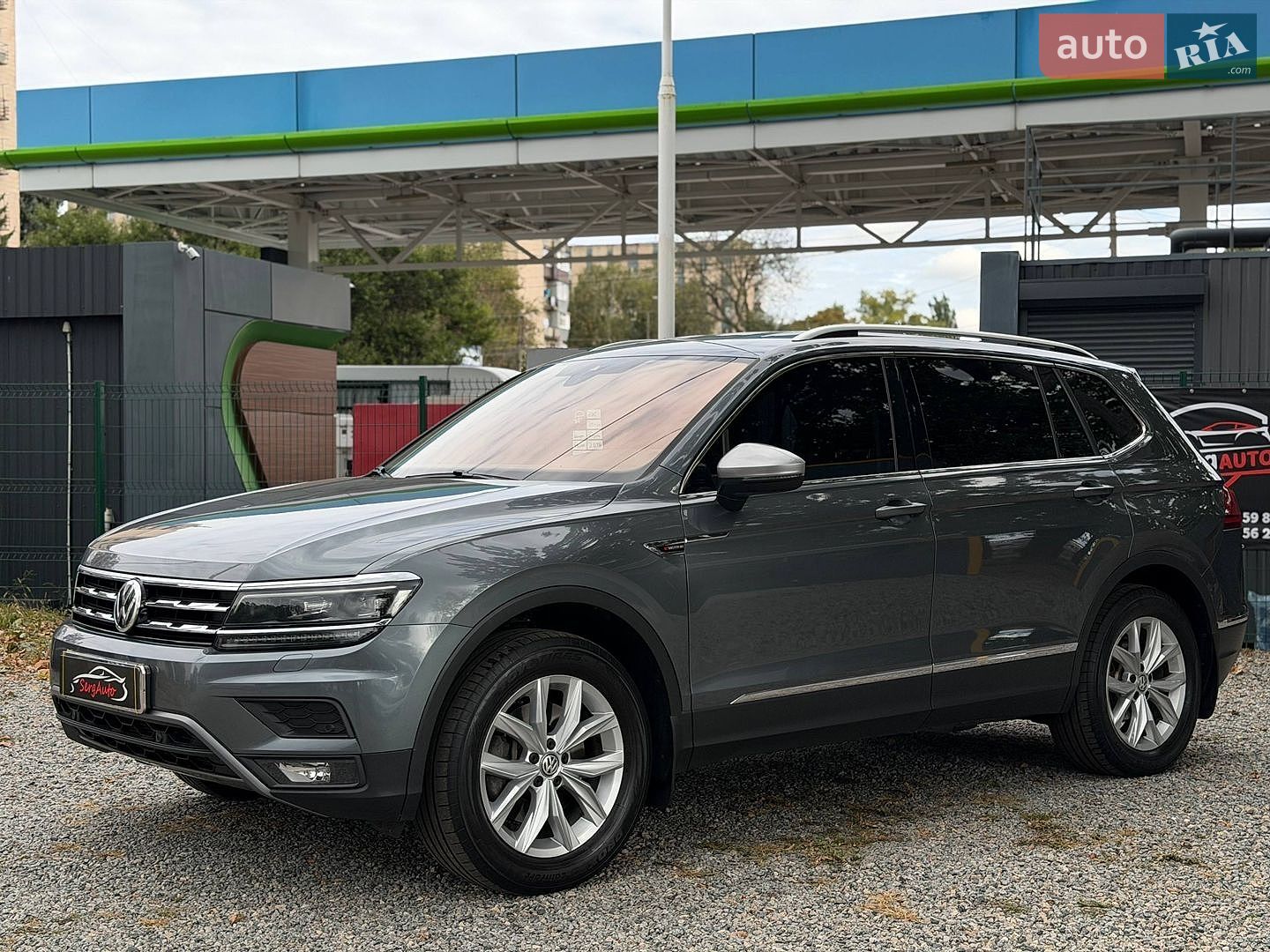 Volkswagen Tiguan Allspace 2018 VIN WVGZZZ5NZJM136821 фото оголошення 2 з 18