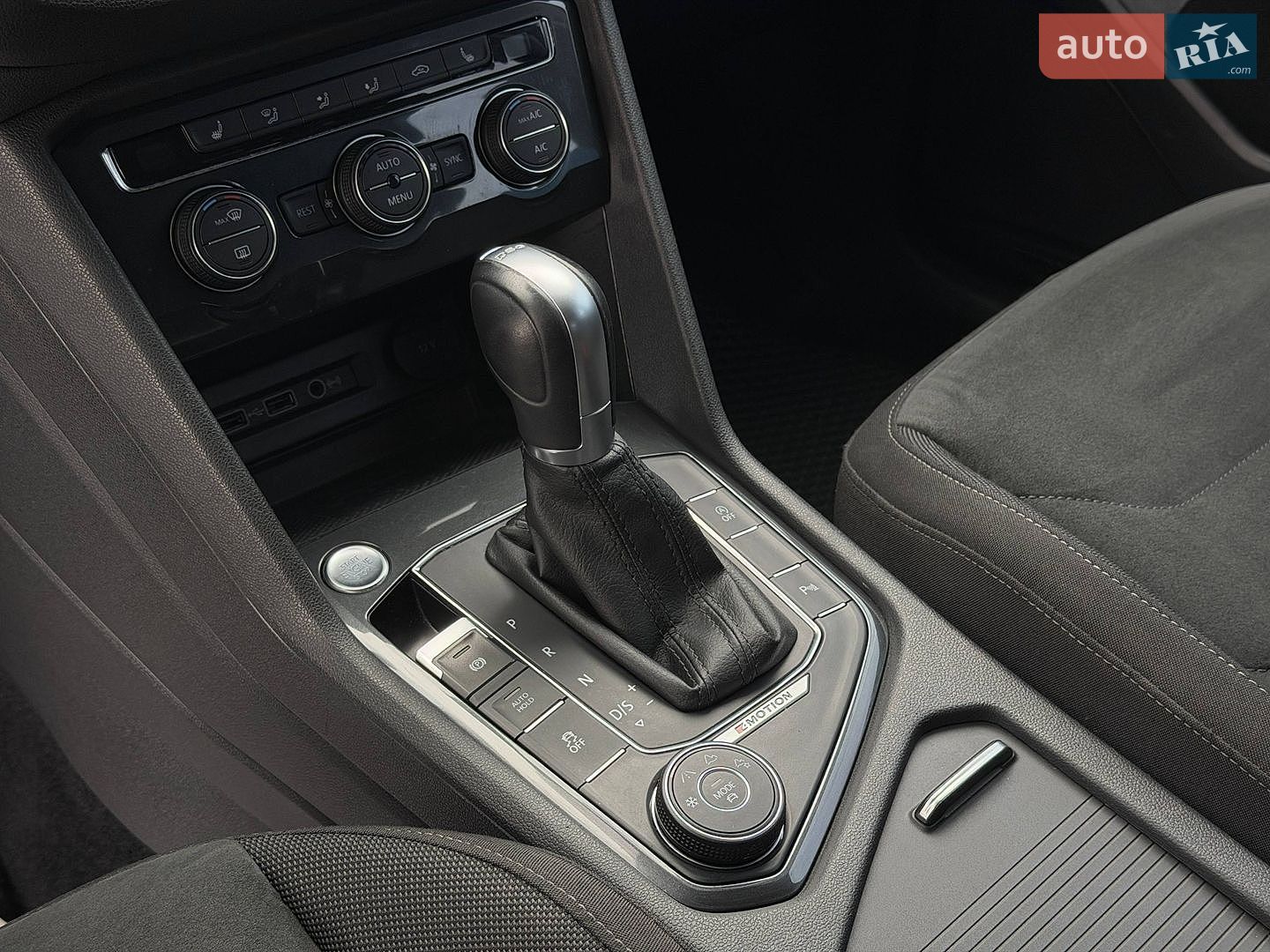 Volkswagen Tiguan Allspace 2018 VIN WVGZZZ5NZJM136821 фото оголошення 17 з 18