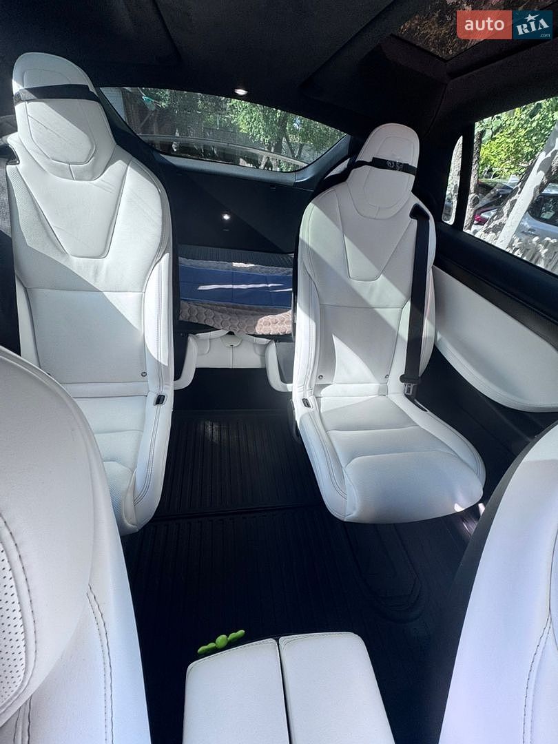 Tesla Model X 2018 VIN 5YJXCBE40JF106271 фото оголошення 44 з 47