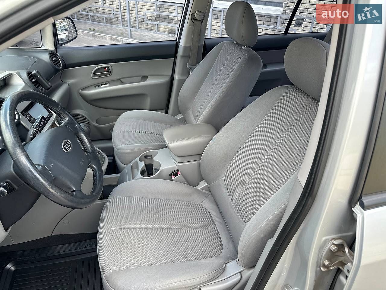 Kia Carens 2008 VIN Y6LFG52138L200617 фото оголошення 8 з 10