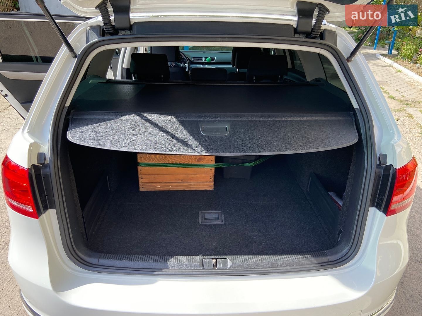 Volkswagen Passat 2011 VIN WVWZZZ3CZBE371788 фото оголошення 14 з 21