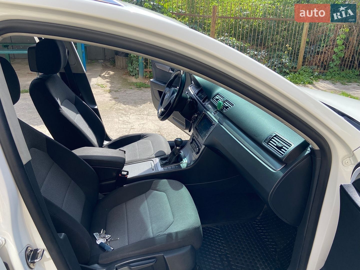 Volkswagen Passat 2011 VIN WVWZZZ3CZBE371788 фото оголошення 18 з 21