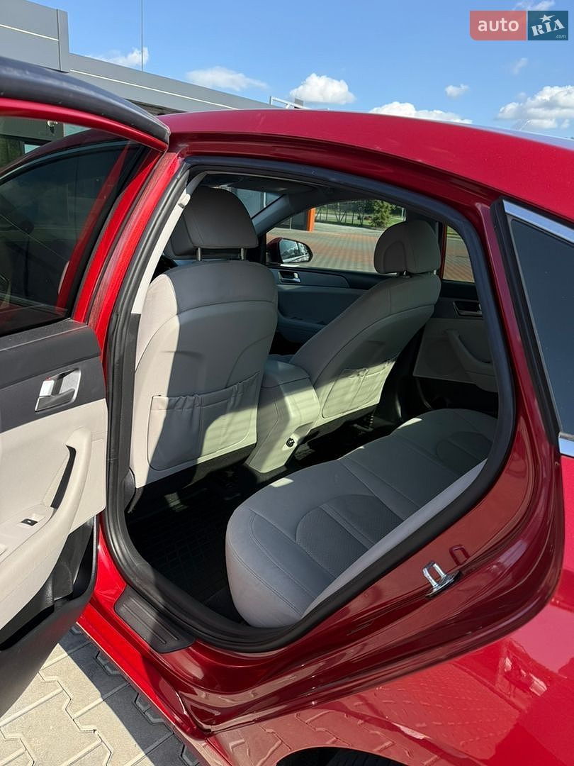 Hyundai Sonata 2017 VIN 5NPE24AFXHH584092 фото оголошення 8 з 15