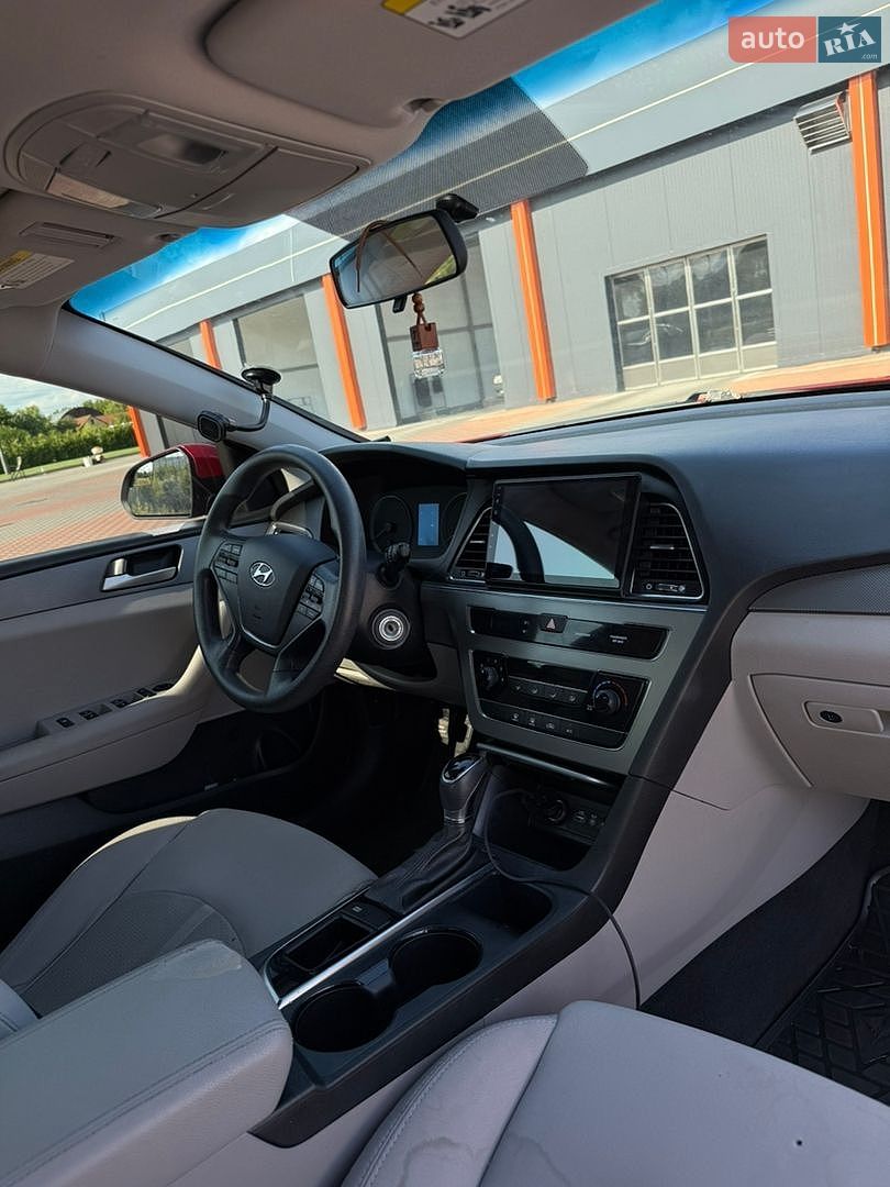 Hyundai Sonata 2017 VIN 5NPE24AFXHH584092 фото оголошення 11 з 15