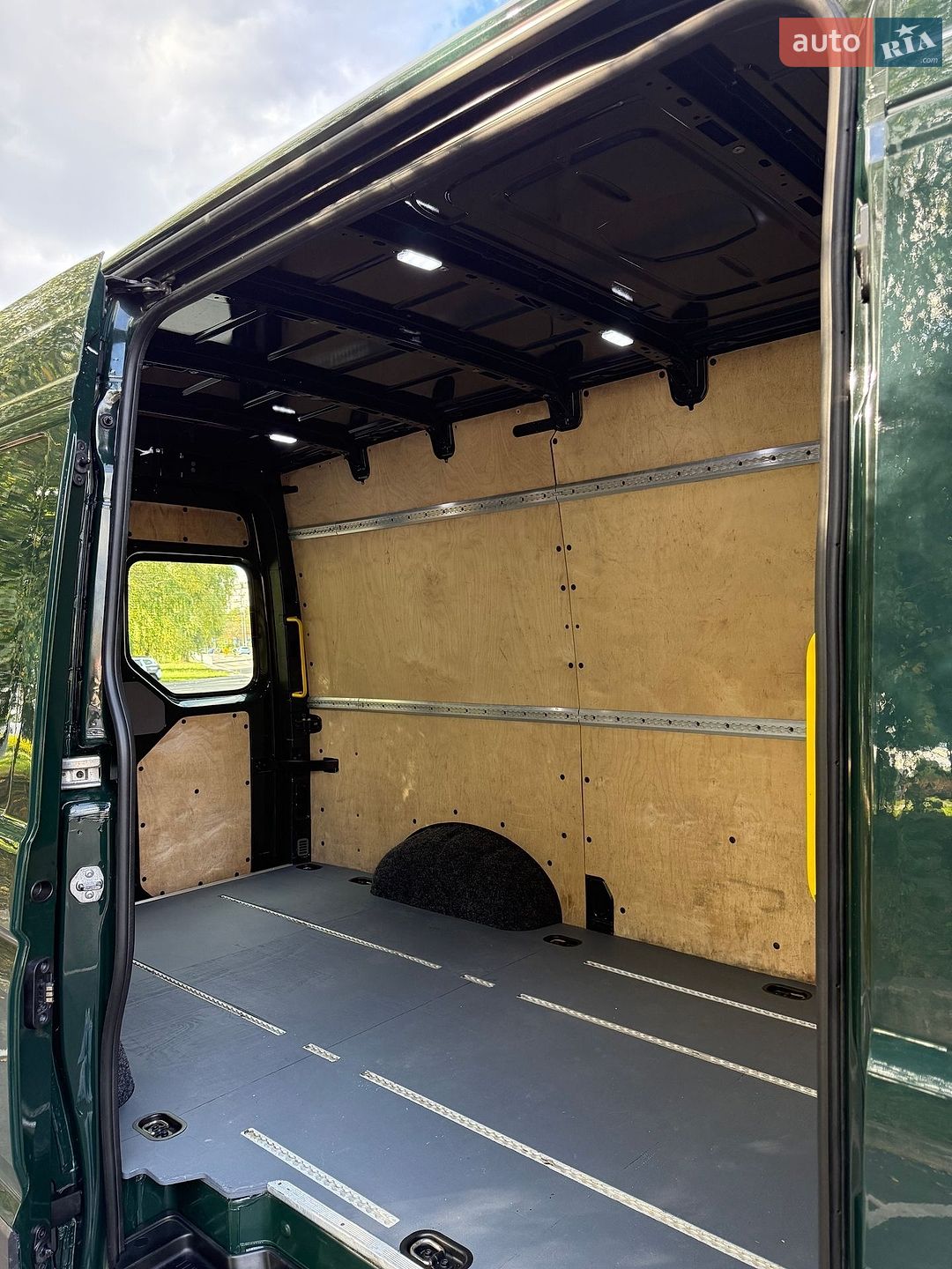 Volkswagen Crafter 2018 VIN WV1ZZZSYZK9021434 фото оголошення 97 з 98
