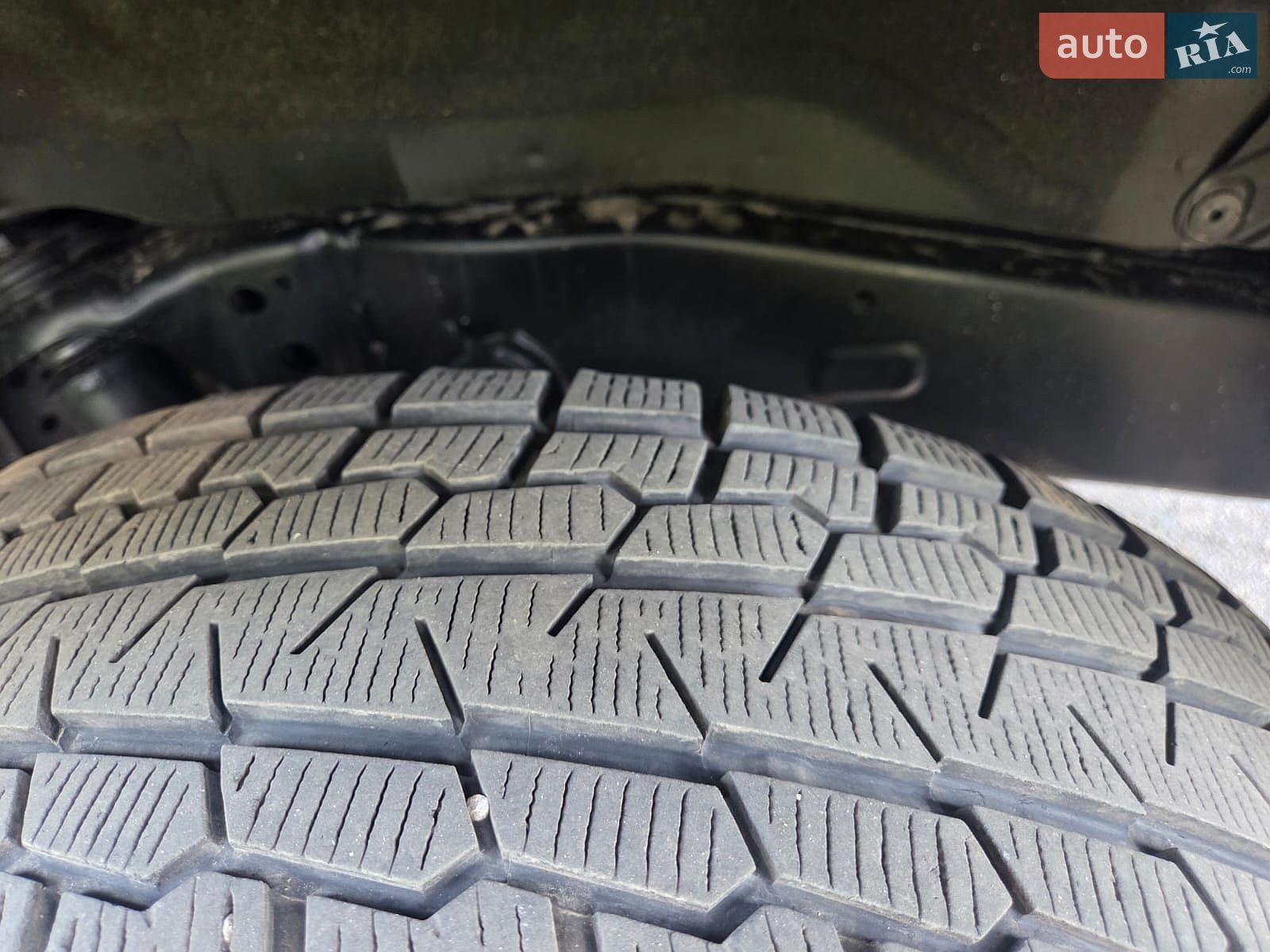Toyota Land Cruiser Prado 2020 VIN JTEBU3FJ10K186100 фото оголошення 32 з 37