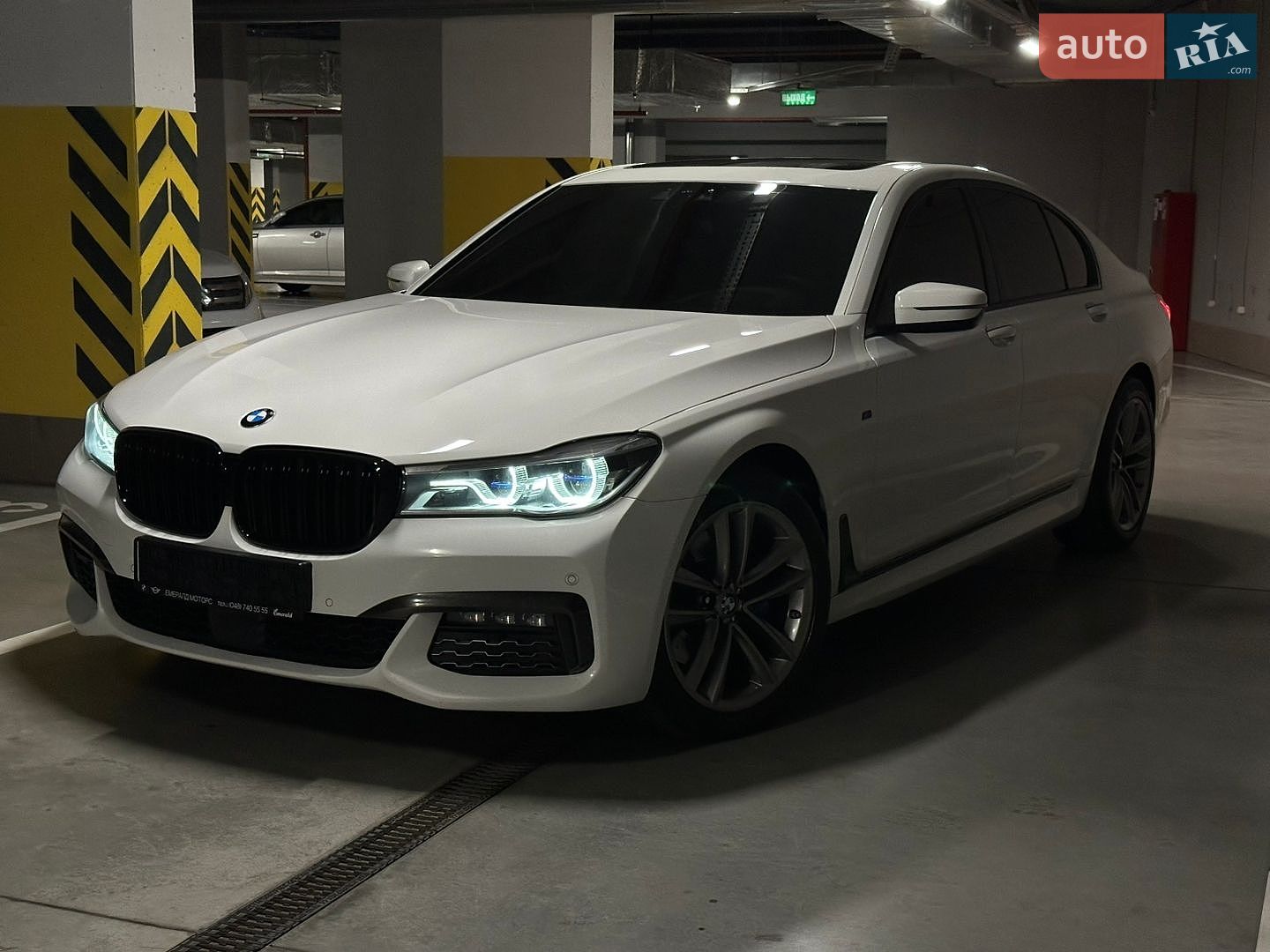 BMW 7 Series 2016 VIN WBA7C41010G641321 фото оголошення 3 з 43