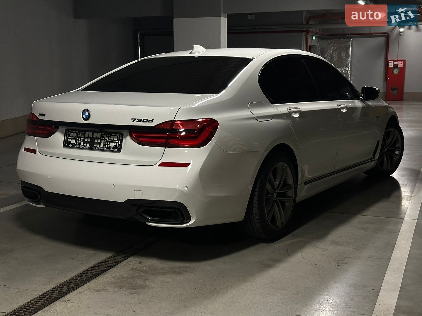 BMW 7 Series 2016 VIN WBA7C41010G641321 фото оголошення 13 з 43