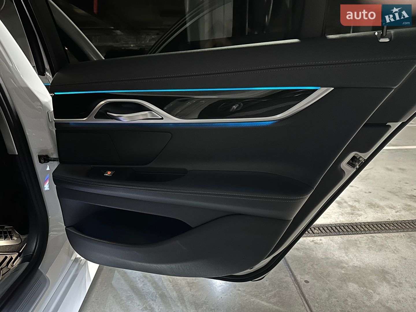 BMW 7 Series 2016 VIN WBA7C41010G641321 фото оголошення 37 з 43