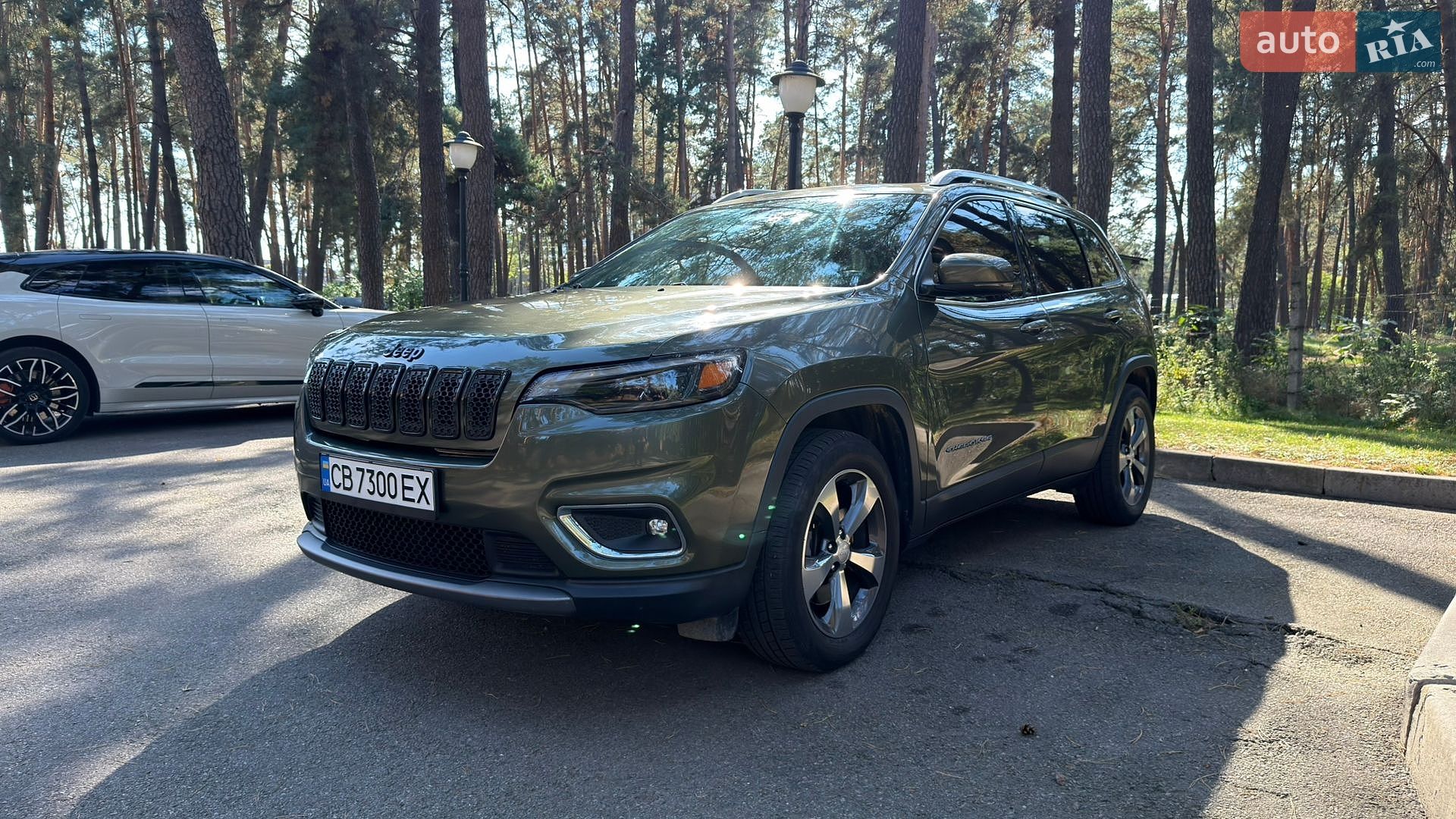 Jeep Cherokee 2018 VIN 1C4PJMDX2KD237546 фото оголошення 3 з 78