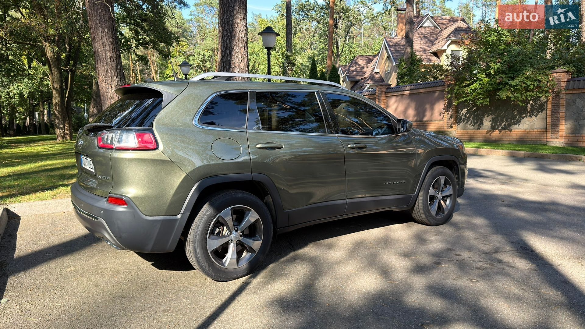 Jeep Cherokee 2018 VIN 1C4PJMDX2KD237546 фото оголошення 7 з 78