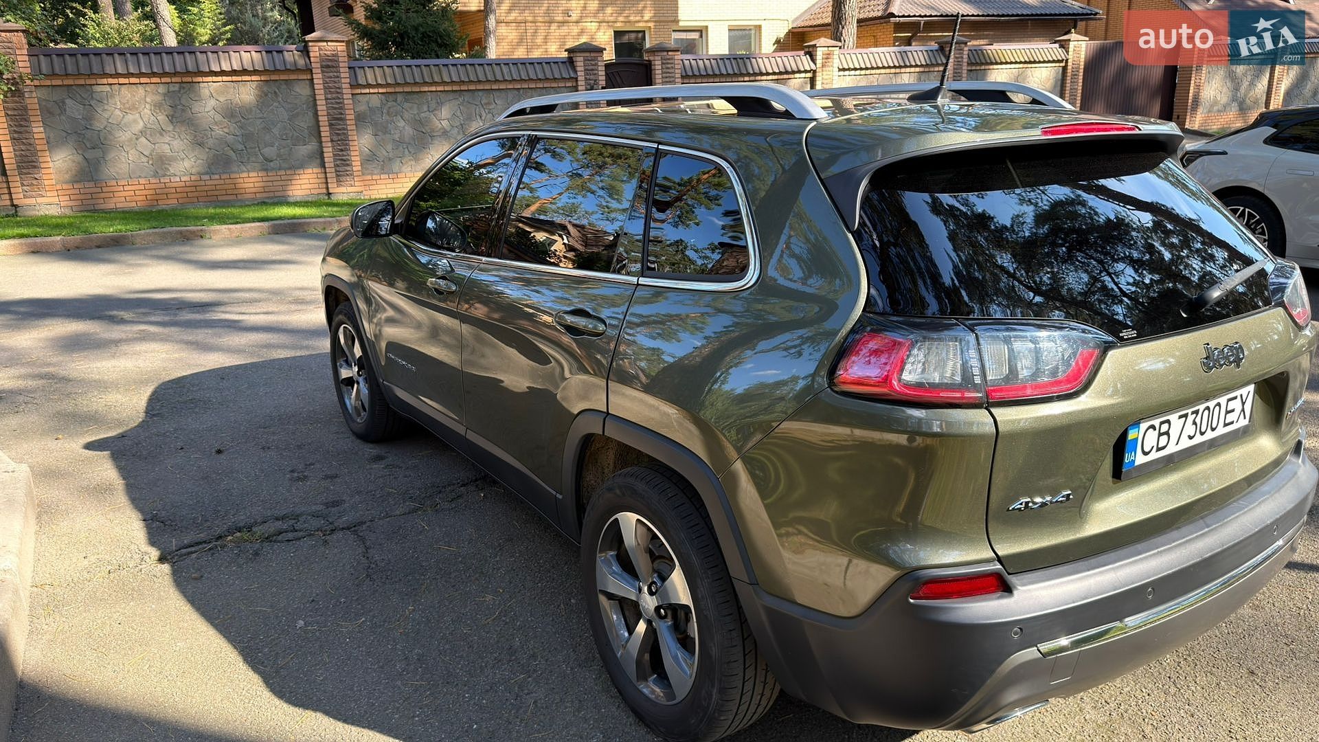Jeep Cherokee 2018 VIN 1C4PJMDX2KD237546 фото оголошення 11 з 78