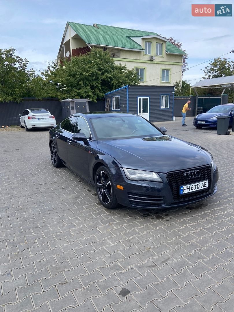 Audi A7 Sportback 2014 VIN WAUWGAFC6FN010960 фото оголошення 11 з 17