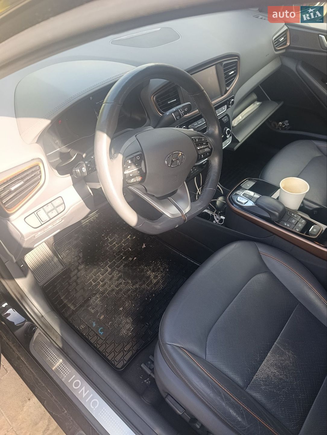 Hyundai Ioniq 2017 VIN KMHC851HFHU013832 фото оголошення 2 з 7