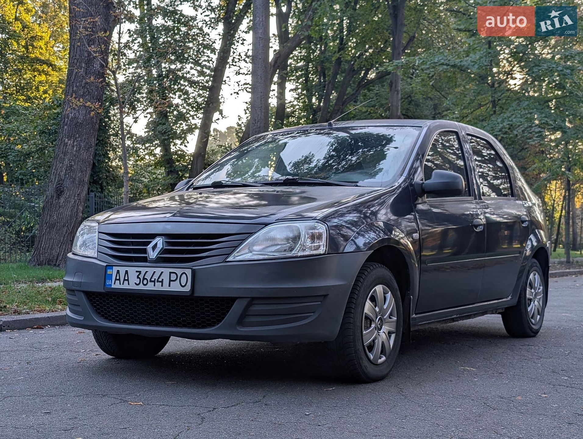 Renault Logan 2010 VIN VF1LSRAAH44655880 фото оголошення 2 з 20
