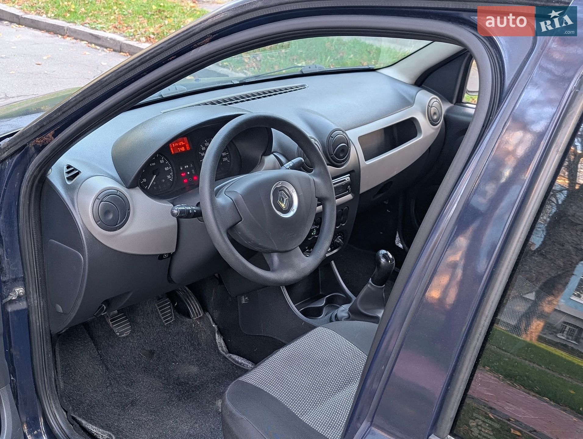 Renault Logan 2010 VIN VF1LSRAAH44655880 фото оголошення 13 з 20