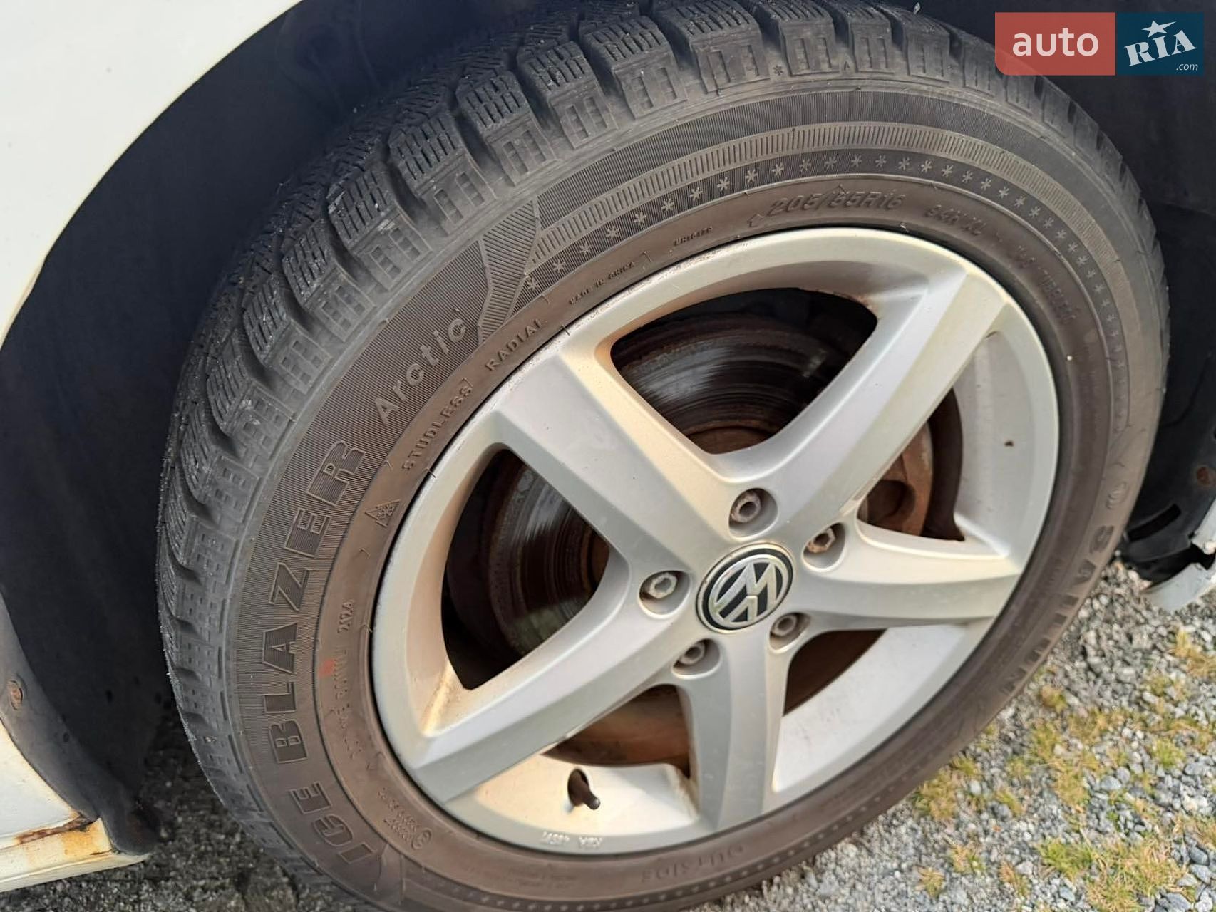 Volkswagen e-Golf 2015 VIN WVWZZZAUZEW900392 фото оголошення 3 з 36