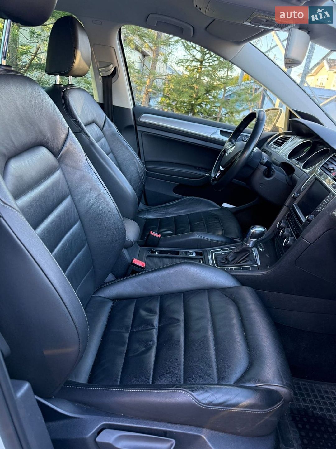 Volkswagen e-Golf 2015 VIN WVWZZZAUZEW900392 фото оголошення 7 з 36