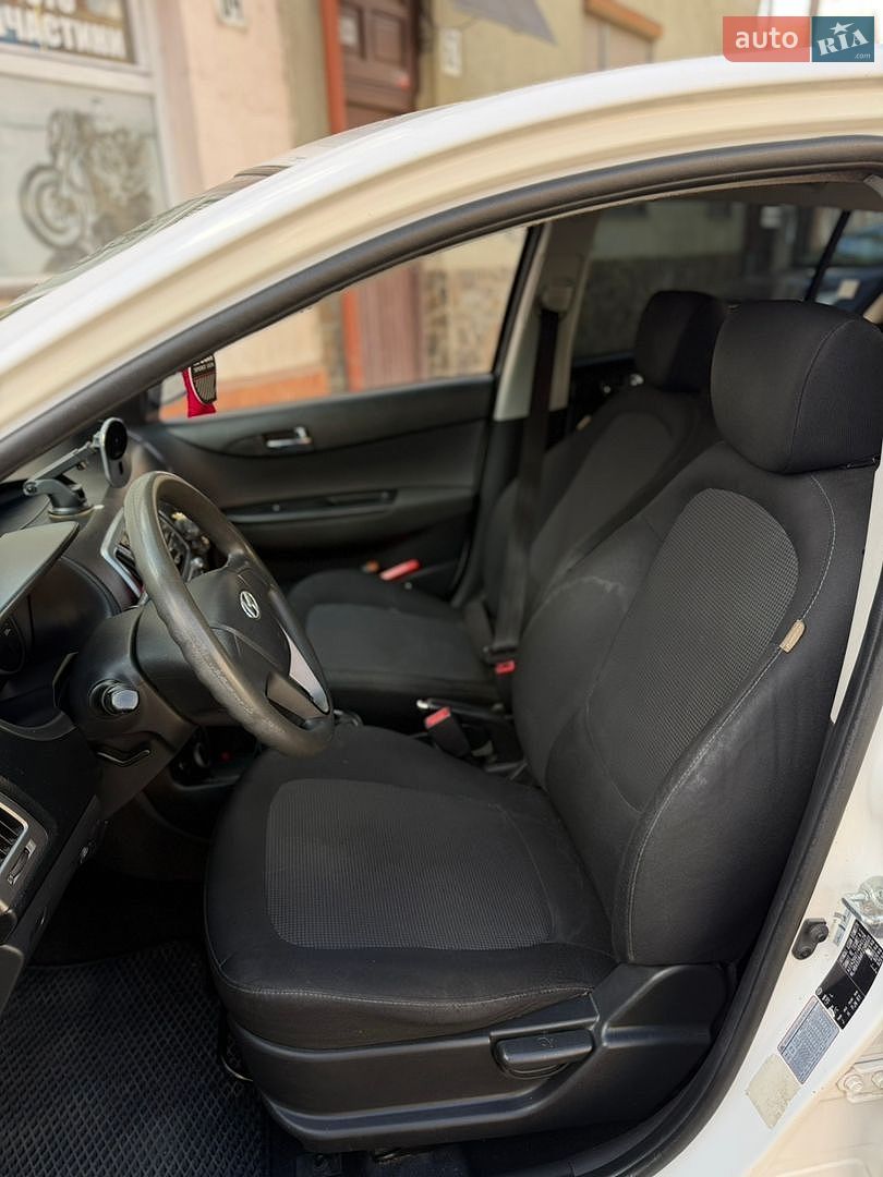 Hyundai i20 2014 VIN NLHBA51BAFZ296023 фото оголошення 3 з 14