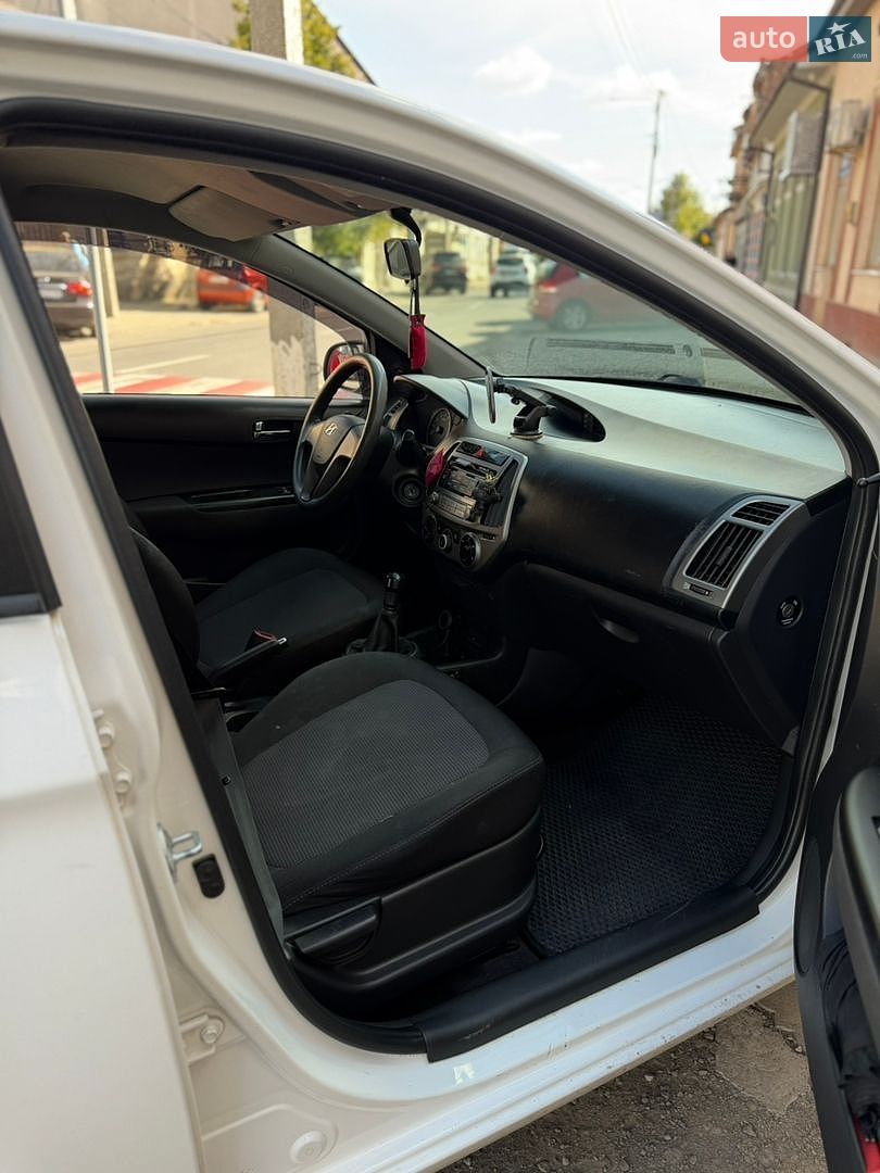 Hyundai i20 2014 VIN NLHBA51BAFZ296023 фото оголошення 11 з 14