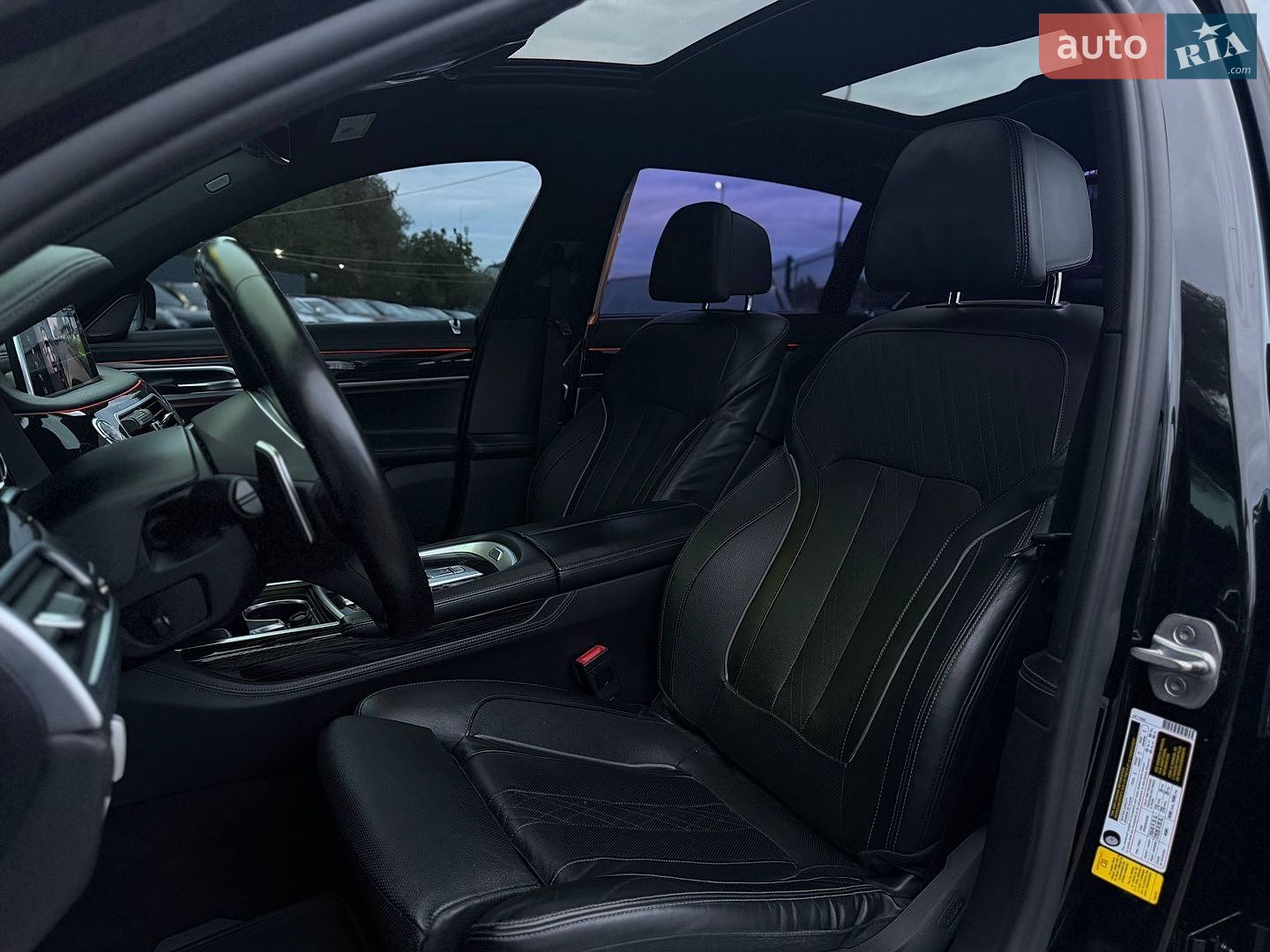 BMW 7 Series 2016 VIN WBA7E2C5XGG714669 фото оголошення 26 з 49