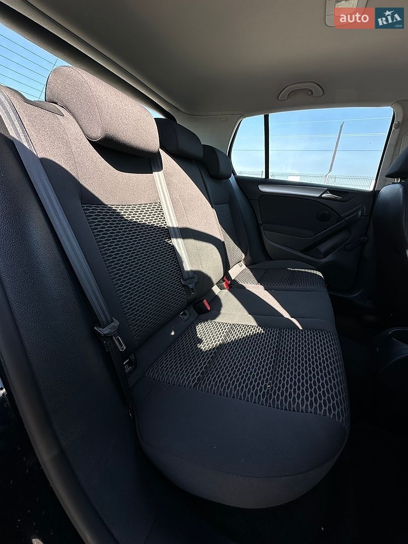 Volkswagen Golf 2010 VIN WVWZZZ1KZAW127812 фото оголошення 11 з 29