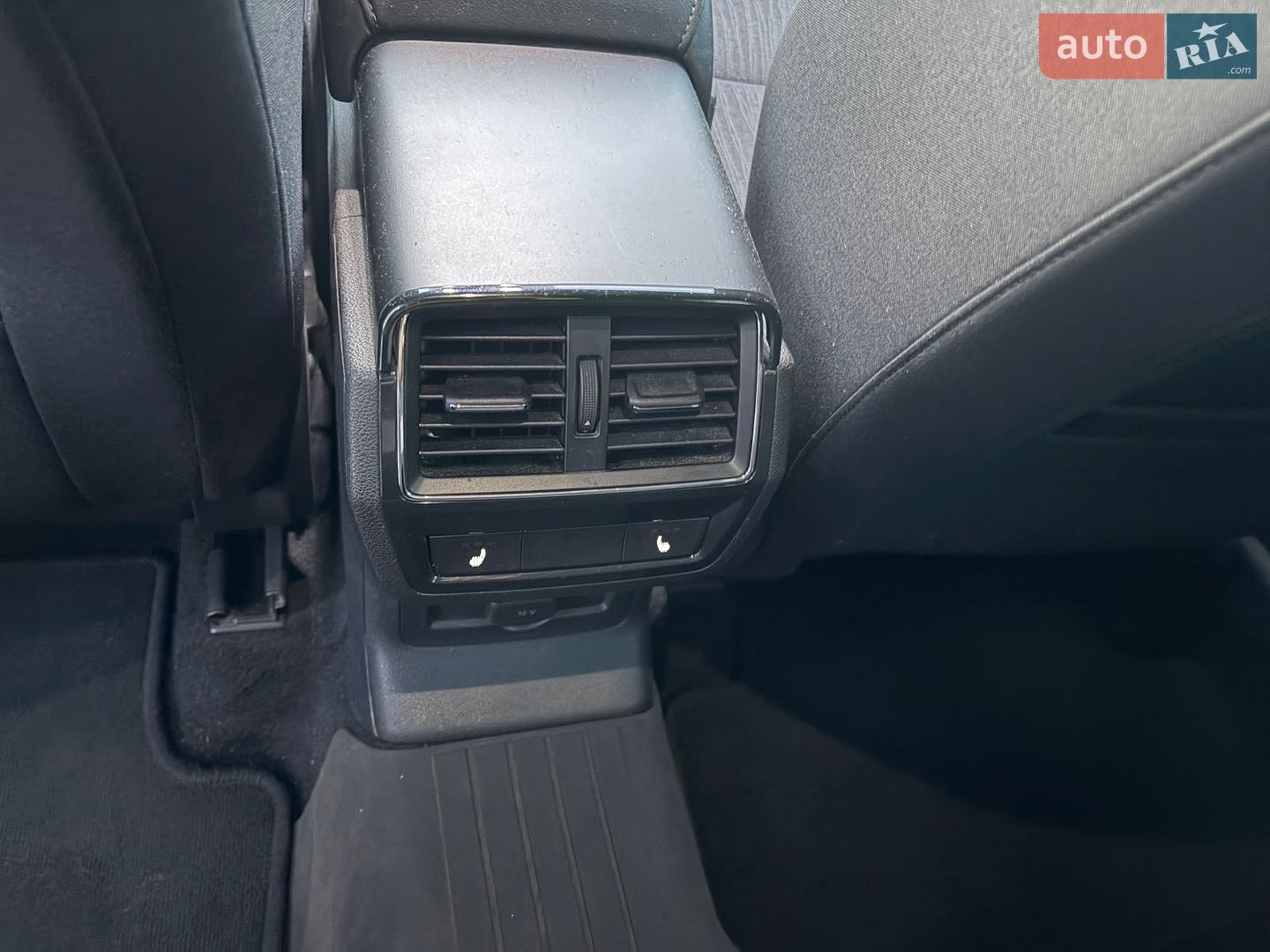 Skoda Karoq 2021 VIN TMBJC6NU3MB250398 фото оголошення 28 з 43