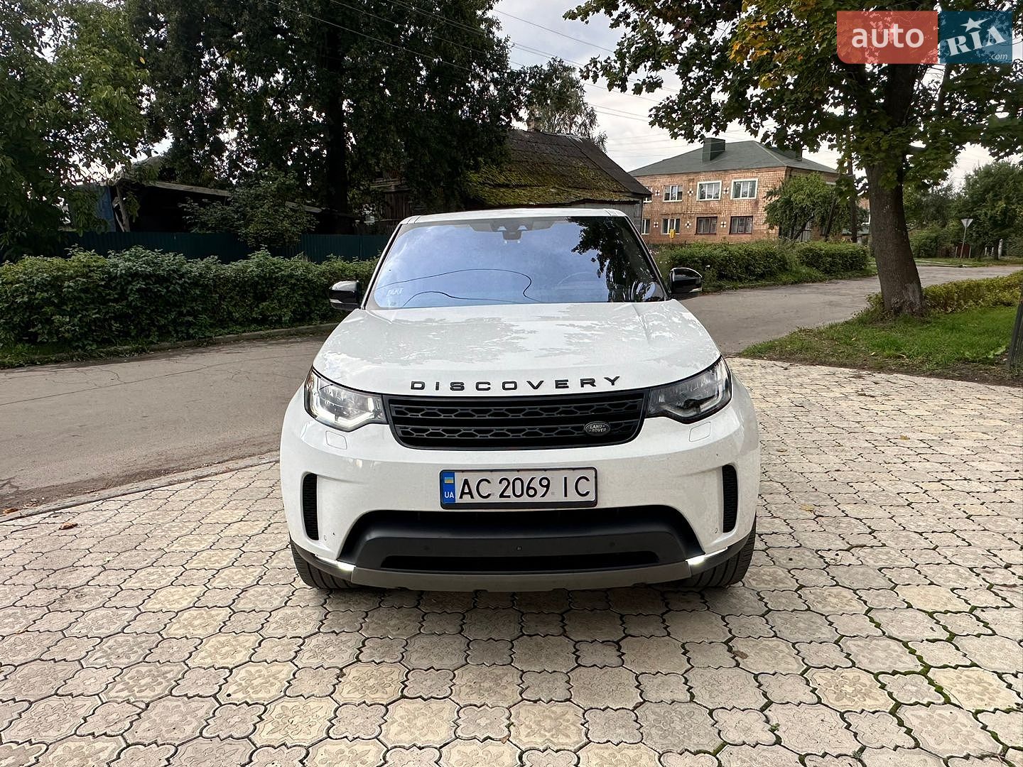 Land Rover Discovery 2018 VIN SALRRBBV6HA046691 фото оголошення 8 з 16