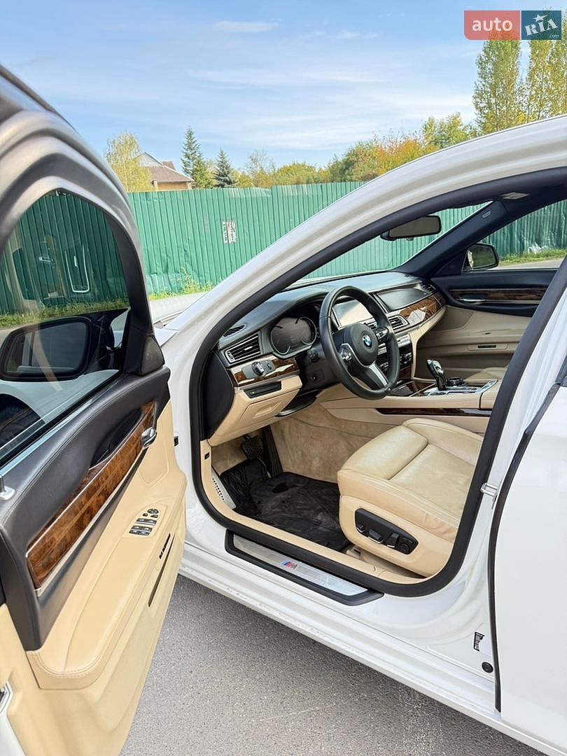 BMW 7 Series 2013 VIN WBAYE4C55DD136915 фото оголошення 19 з 26