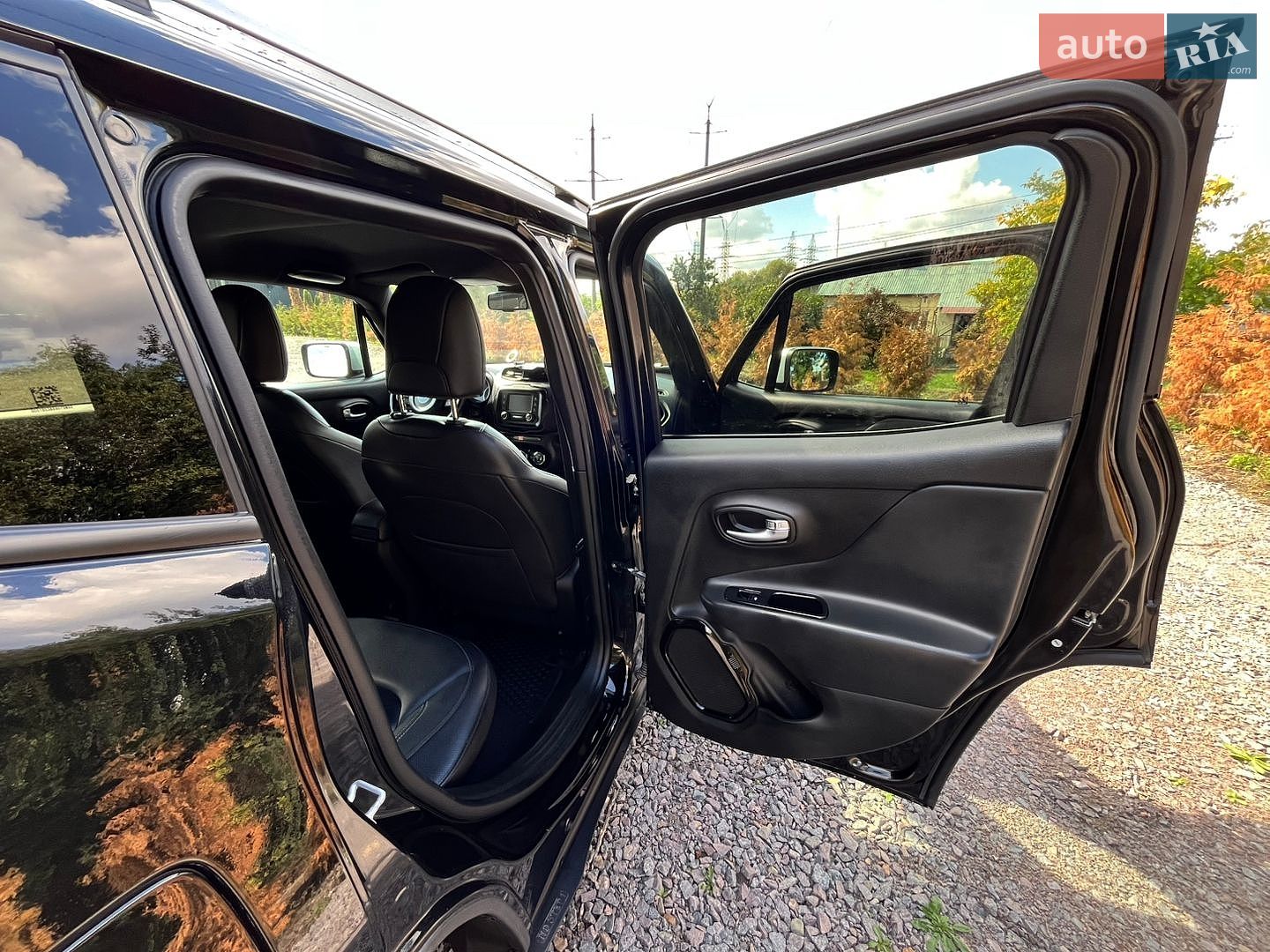 Jeep Renegade 2016 VIN ZACCJBDB3HPE80168 фото оголошення 5 з 39