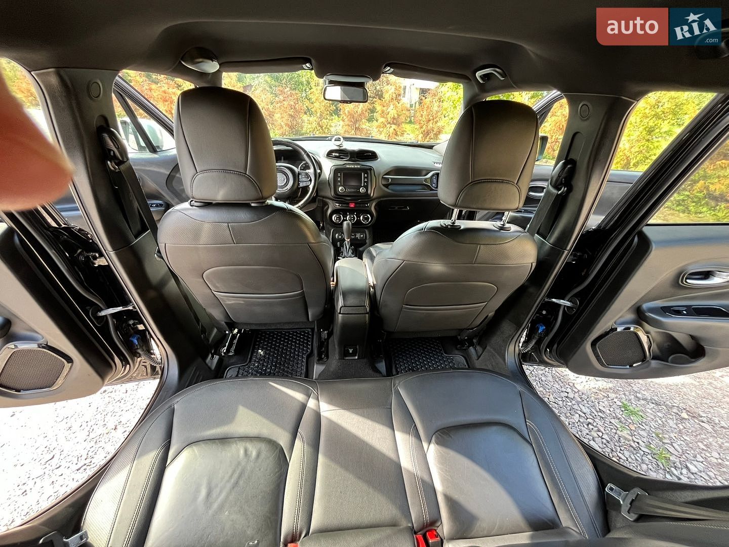 Jeep Renegade 2016 VIN ZACCJBDB3HPE80168 фото оголошення 14 з 39