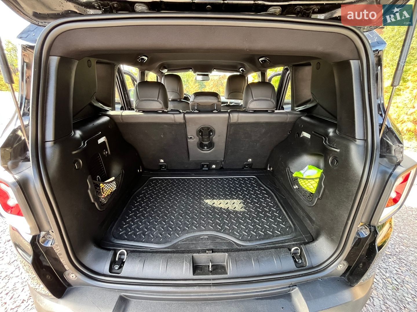 Jeep Renegade 2016 VIN ZACCJBDB3HPE80168 фото оголошення 15 з 39