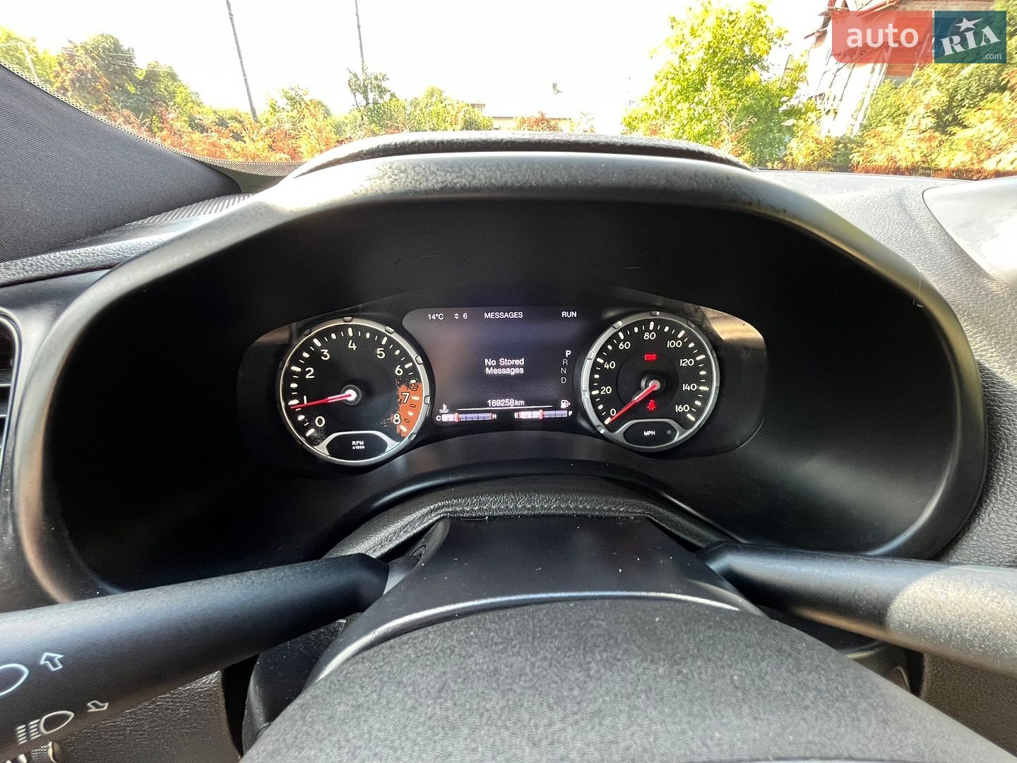 Jeep Renegade 2016 VIN ZACCJBDB3HPE80168 фото оголошення 30 з 39