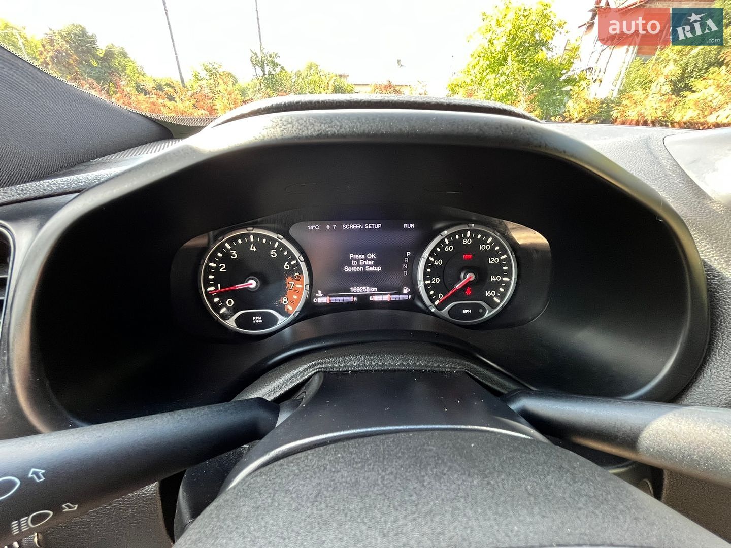 Jeep Renegade 2016 VIN ZACCJBDB3HPE80168 фото оголошення 31 з 39