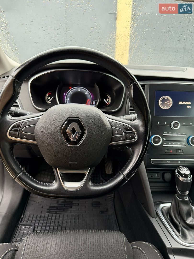 Renault Megane 2017 VIN VF1RFB00258799613 фото оголошення 11 з 14