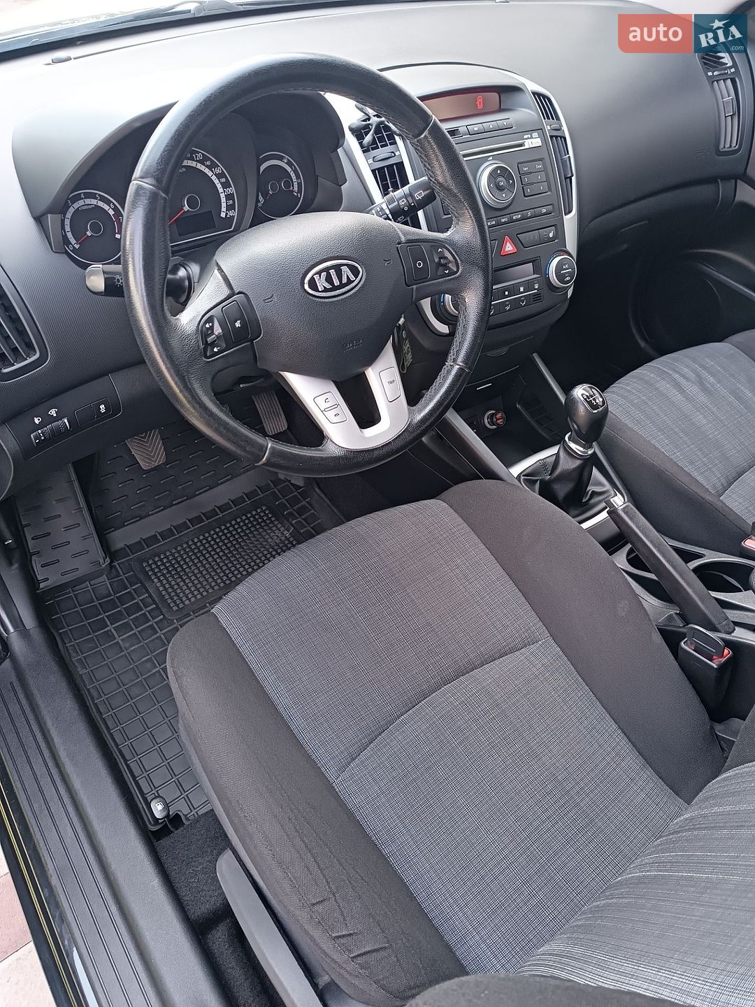Kia Ceed 2010 VIN U5YHC512ABL259790 фото оголошення 16 з 21