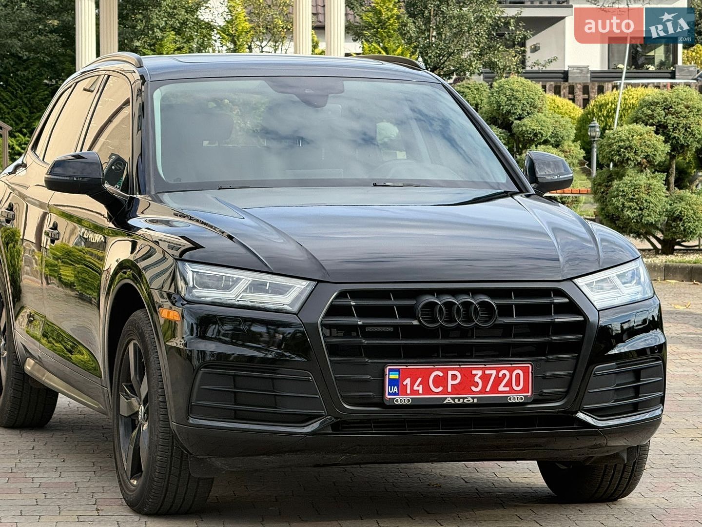 Audi Q5 2017 VIN WA1BNAFY2J2009912 фото оголошення 2 з 17