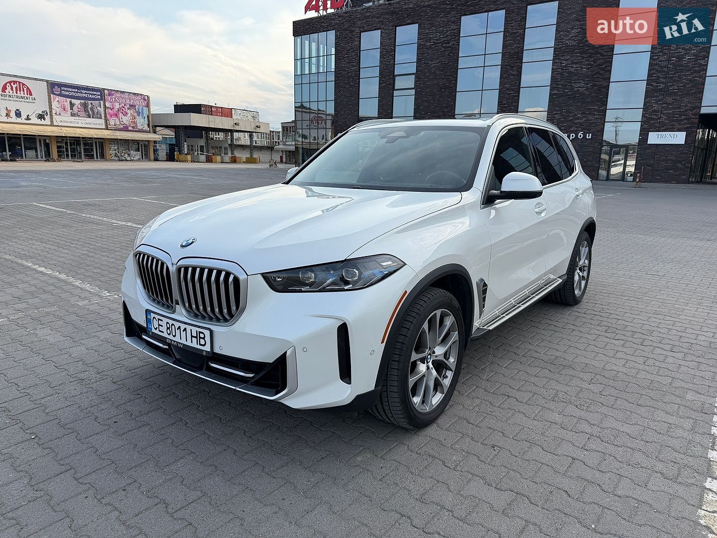 BMW X5 2024 VIN 5UX23EU04R9V29272 фото оголошення 3 з 17